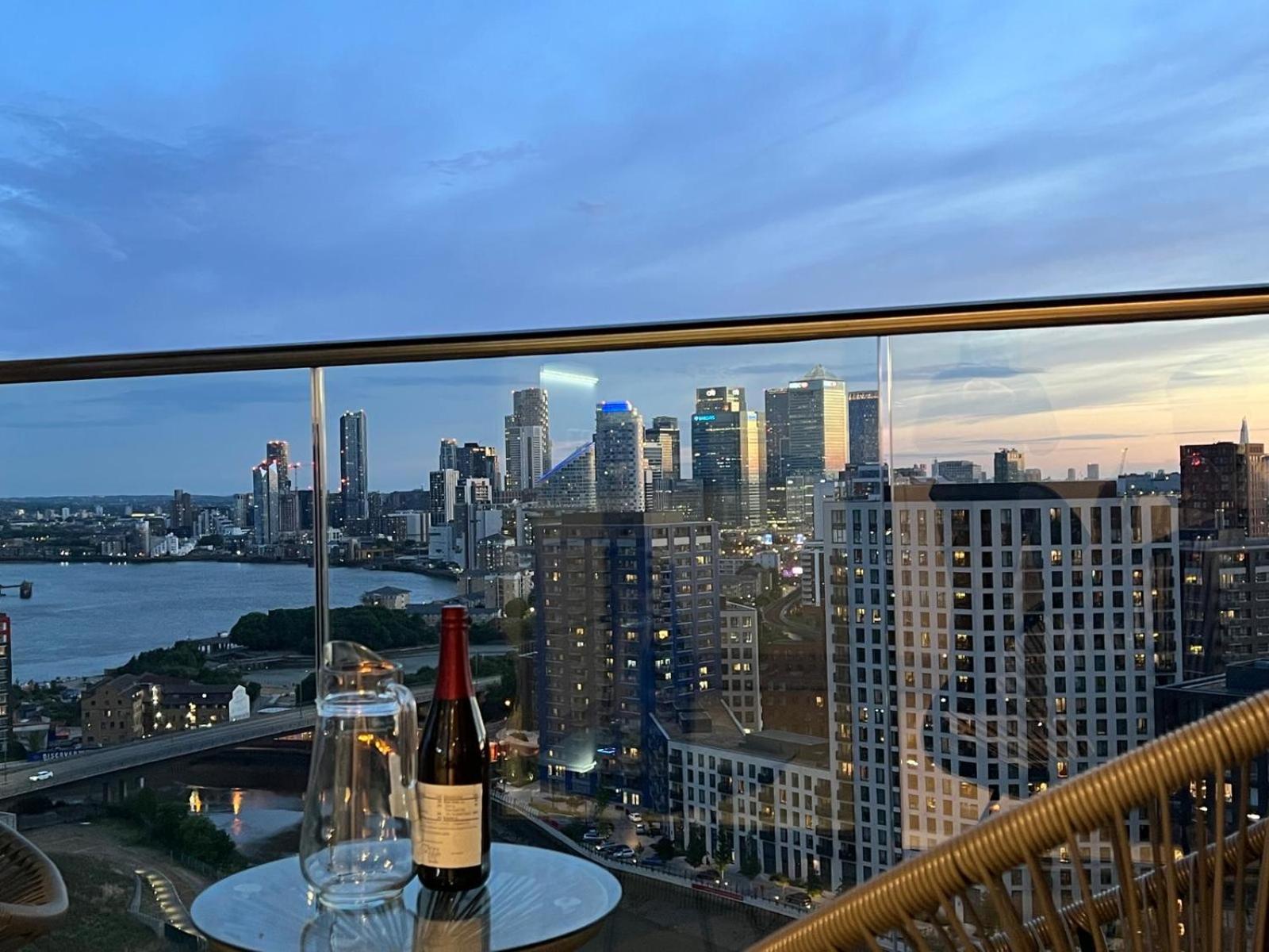 Ac Luxe Penthouse With Free Parking Apartment London Exterior photo